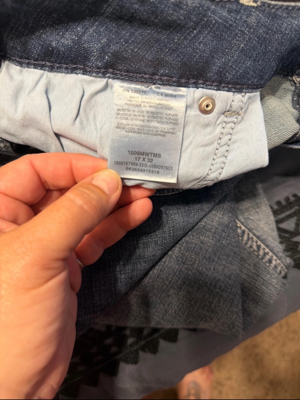 Wrangler Women's Straight Leg Jeans - Medium Indigo Wash - Picture 3 of 3